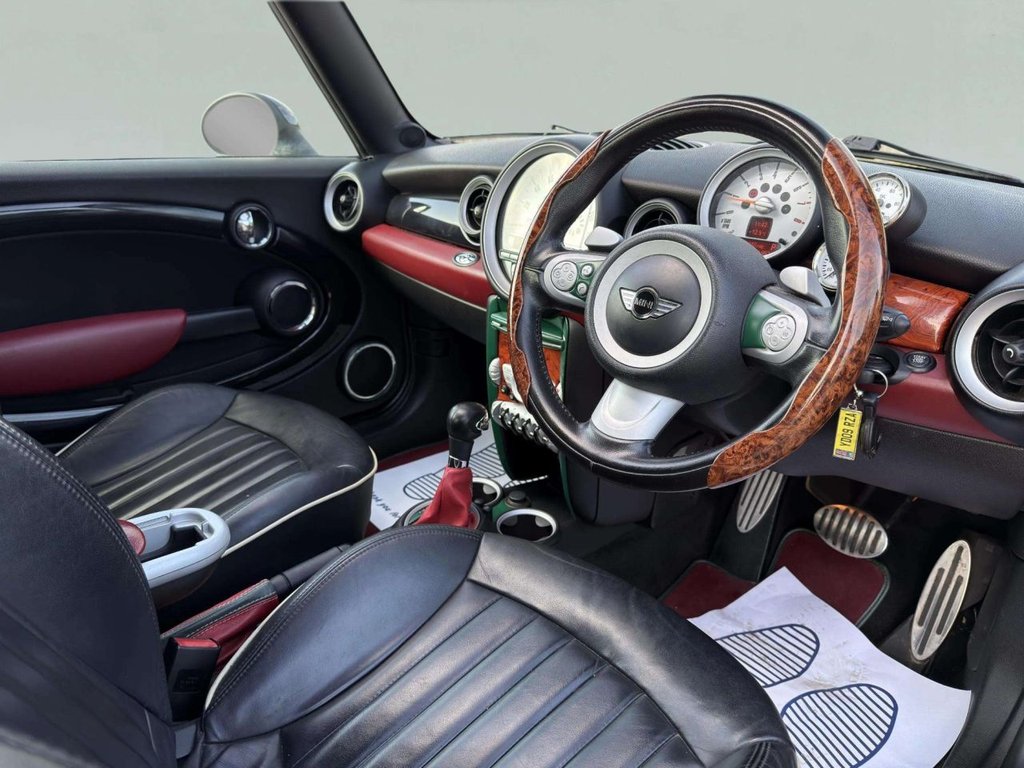 Used MINI Convertible 2009 for sale - 77667053: Photo 16