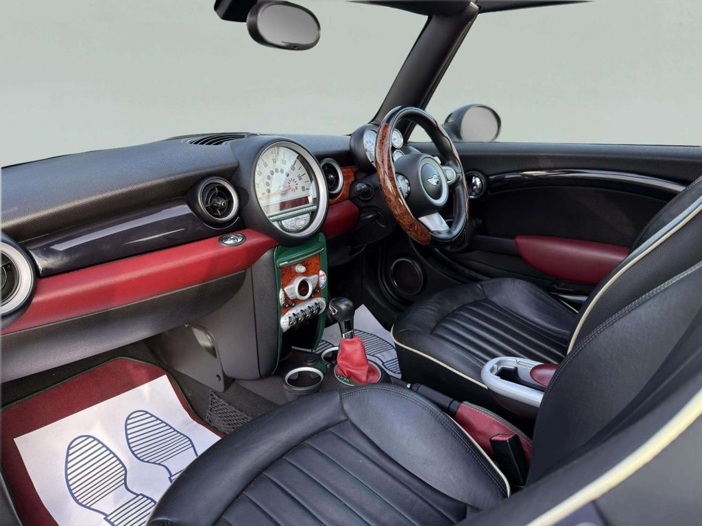 Used MINI Convertible 2009 for sale - 77667053: Photo 22
