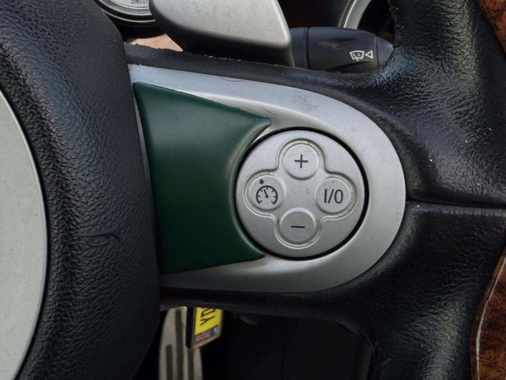 Used MINI Convertible 2009 for sale - 77667053: Photo 33