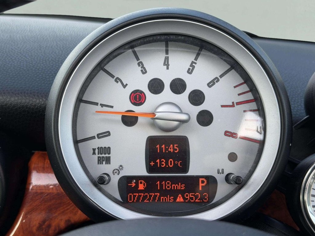 Used MINI Convertible 2009 for sale - 77667053: Photo 36