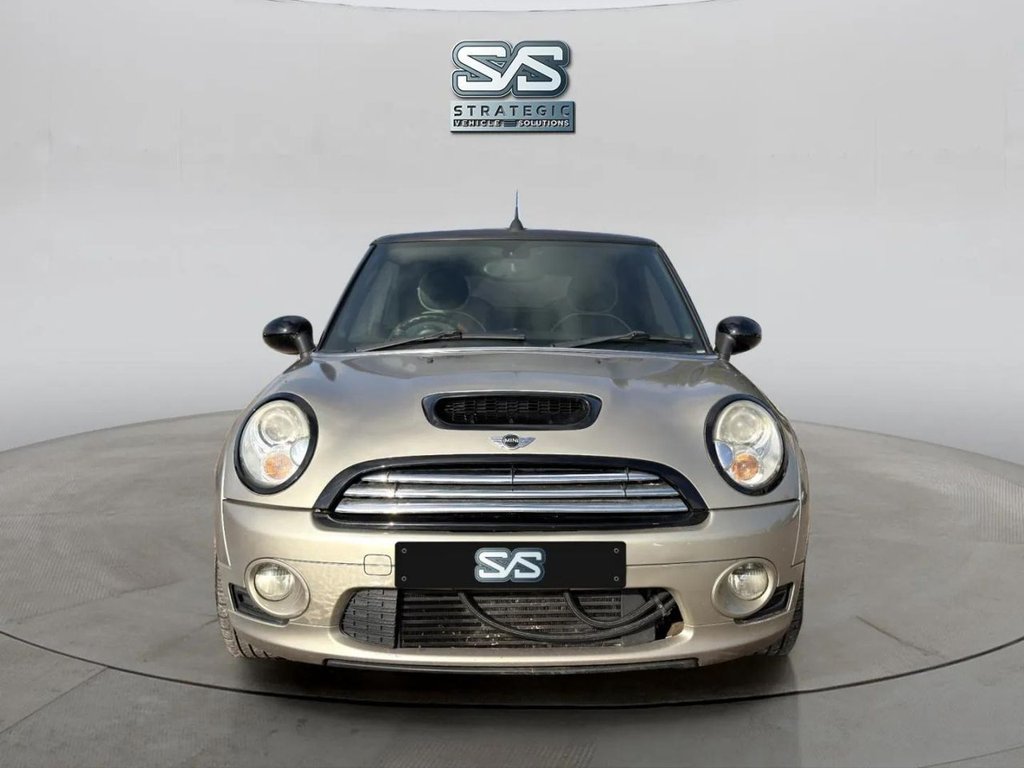 Used MINI Convertible 2009 for sale - 77667053: Photo 4