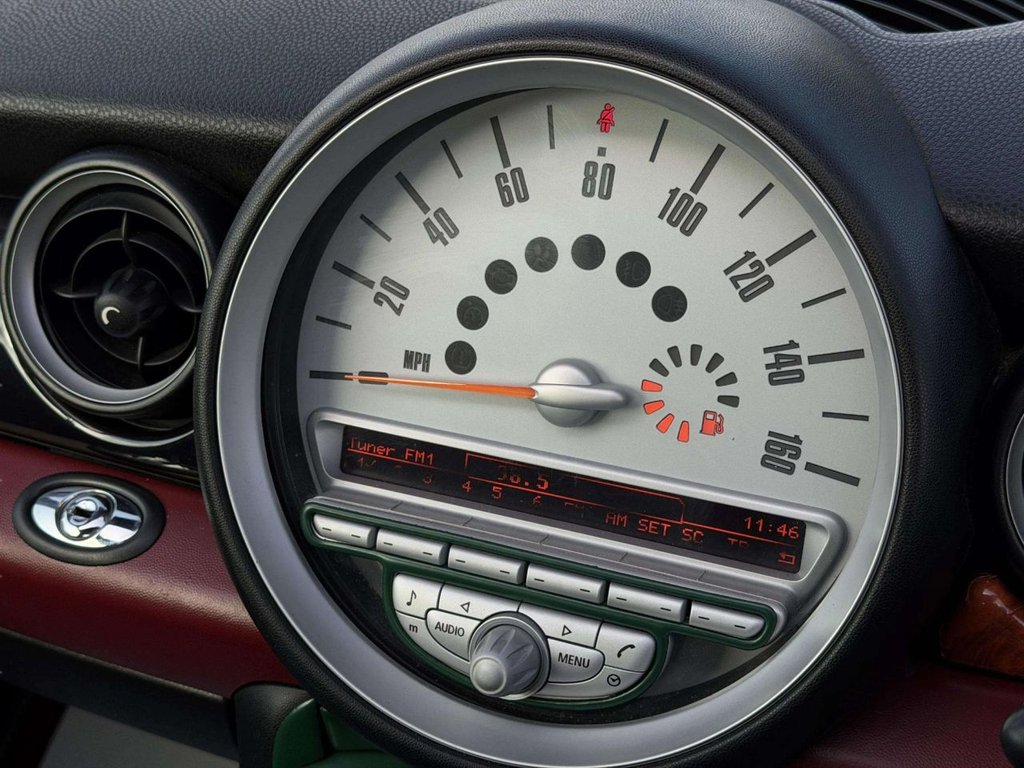 Used MINI Convertible 2009 for sale - 77667053: Photo 40