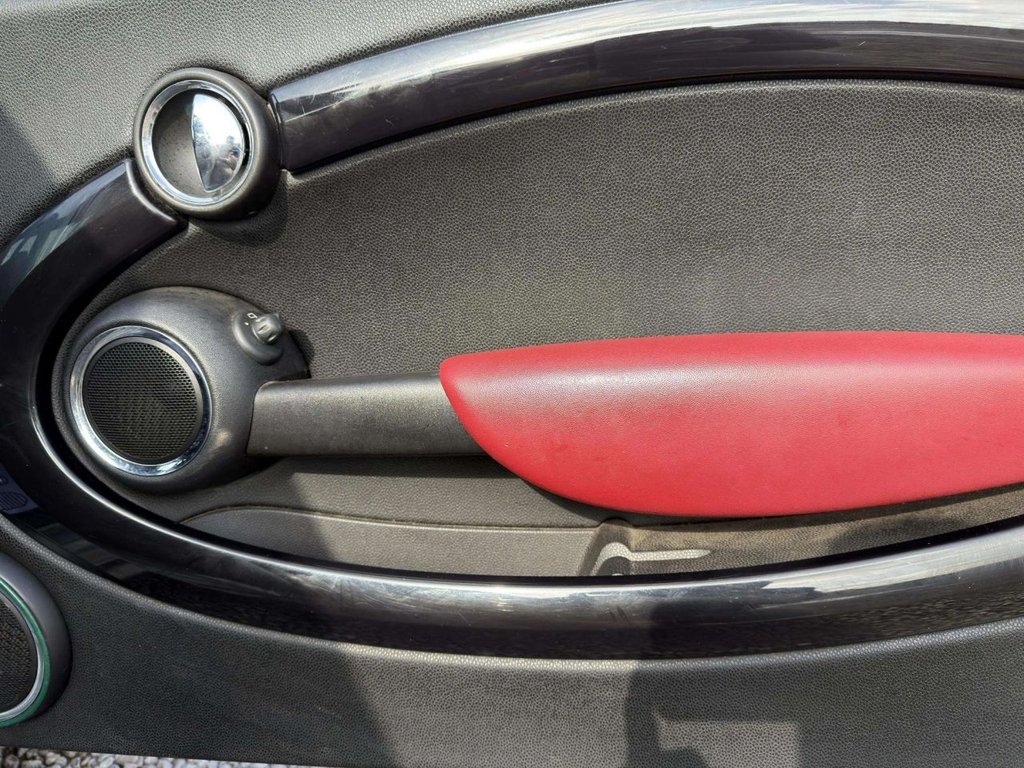 Used MINI Convertible 2009 for sale - 77667053: Photo 42