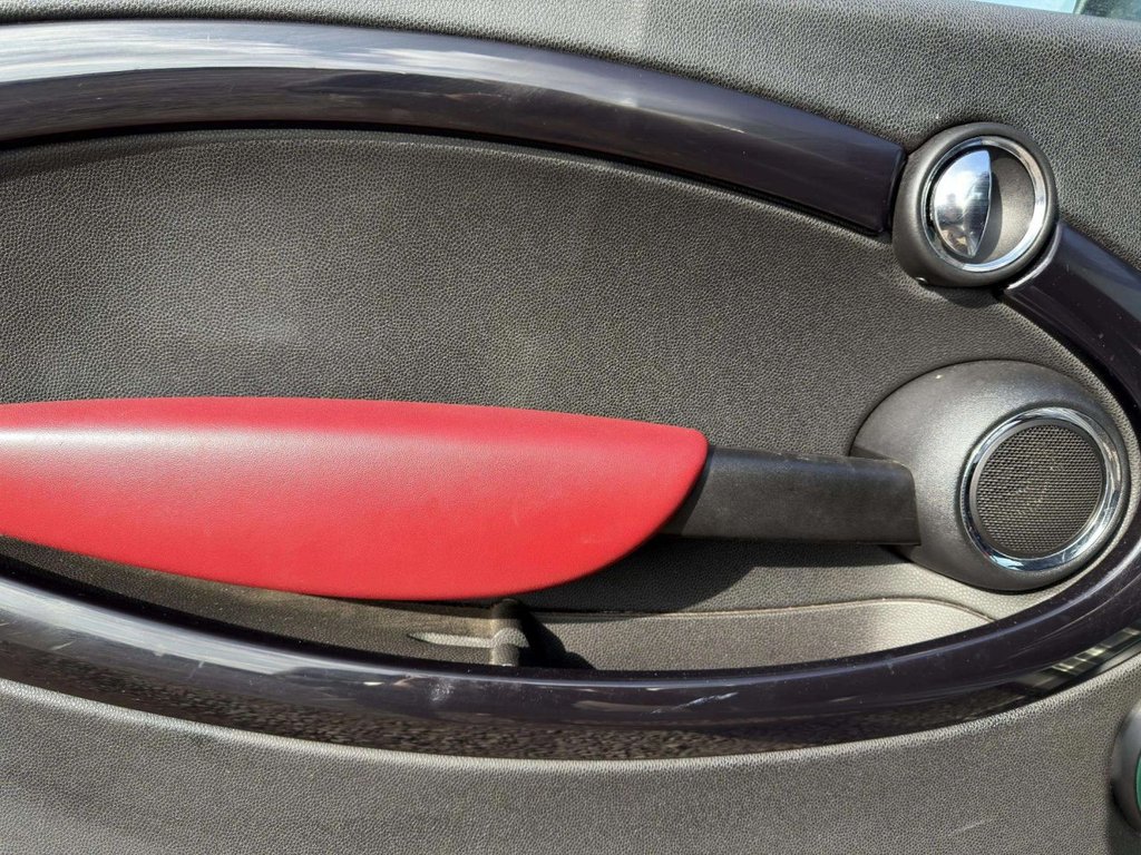 Used MINI Convertible 2009 for sale - 77667053: Photo 43