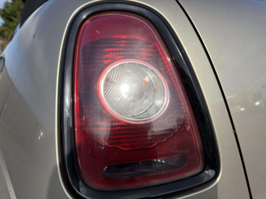 Used MINI Convertible 2009 for sale - 77667053: Photo 44