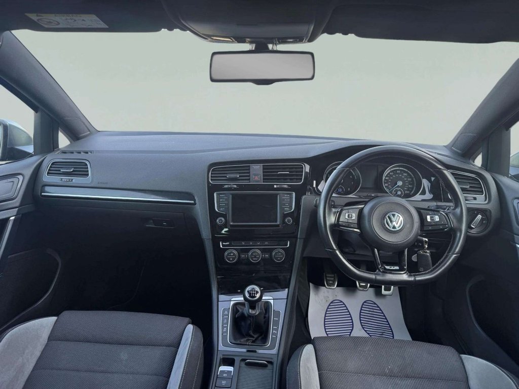 Used Volkswagen Golf 2016 for sale - 77764981: Photo 24