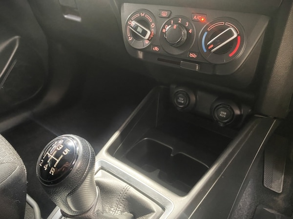 Used Suzuki Swift 2018 for sale - 75028612: Photo 7