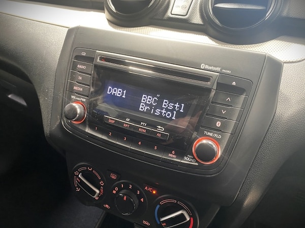 Used Suzuki Swift 2018 for sale - 75028612: Photo 8