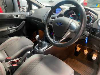 Used Ford Fiesta 2016 for sale - 74405154: Photo