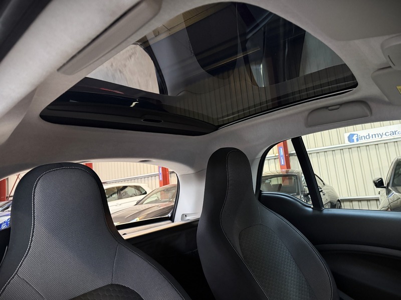 Used smart fortwo 2023 for sale - 76665907: Photo 12