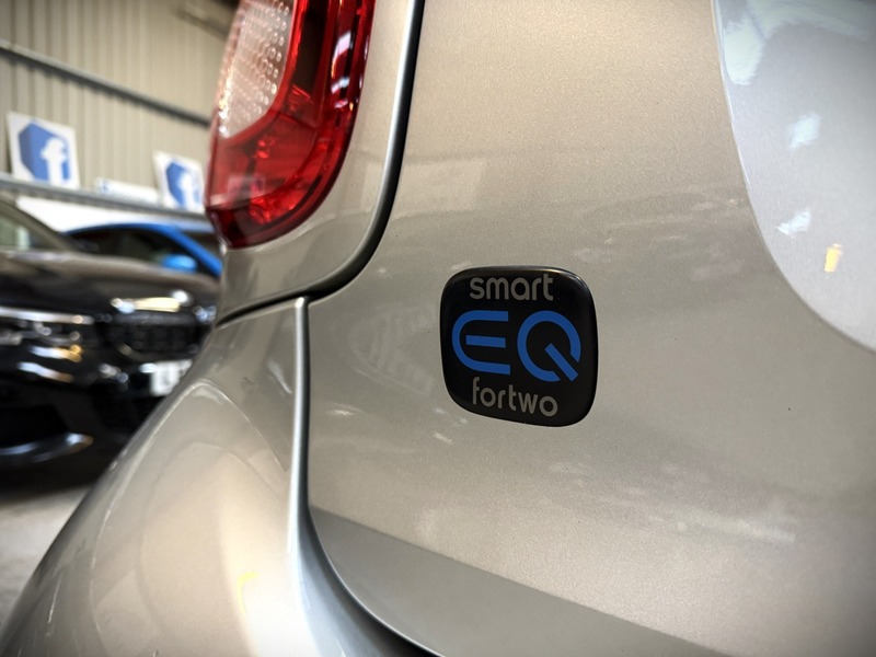 Used smart fortwo 2023 for sale - 76665907: Photo 14