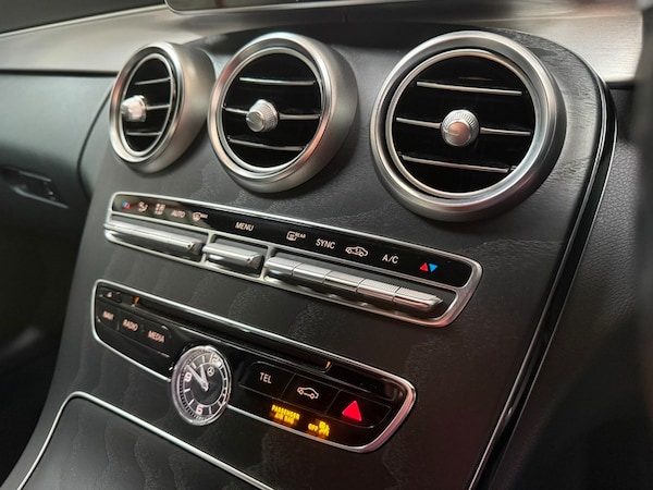 Used Mercedes-Benz C-Class 2018 for sale - 76185867: Photo 7