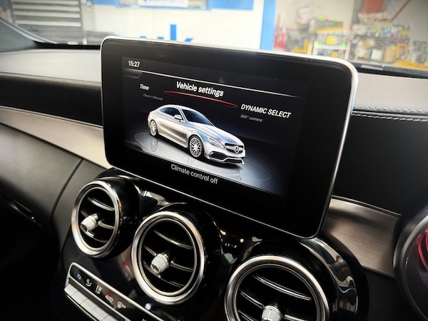 Used Mercedes-Benz C-Class 2018 for sale - 75195607: Photo 9