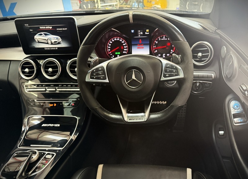 Used Mercedes-Benz C Class 2018 for sale - 76396658: Photo 4