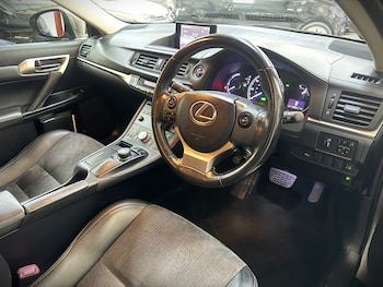 Used Lexus CT 2015 for sale - 76334180: Photo