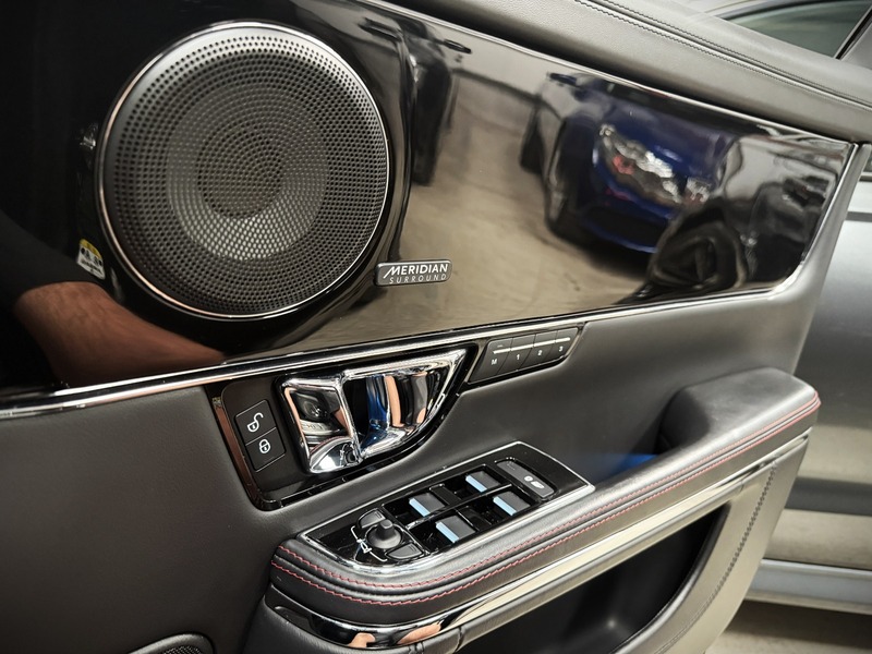 Used Jaguar XJ 2017 for sale - 76334174: Photo 11