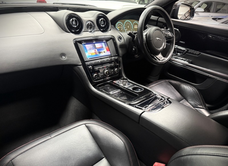 Used Jaguar XJ 2017 for sale - 76334174: Photo 5