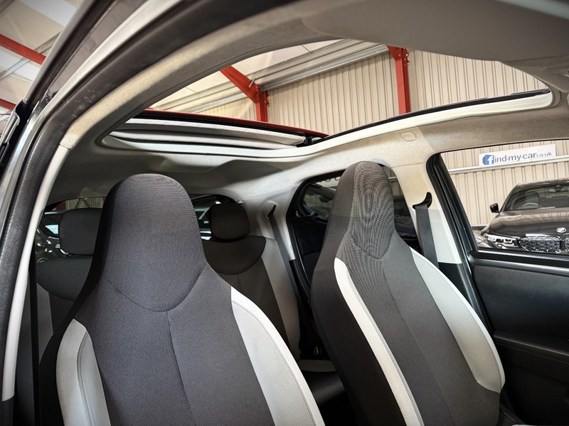 Used Toyota AYGO 2018 for sale - 77129213: Photo 15