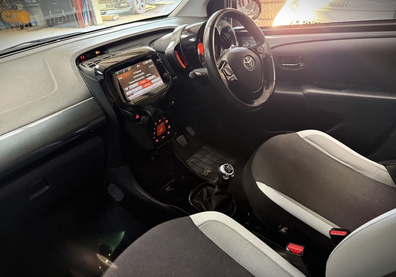 Used Toyota AYGO 2018 for sale - 77129213: Photo 8