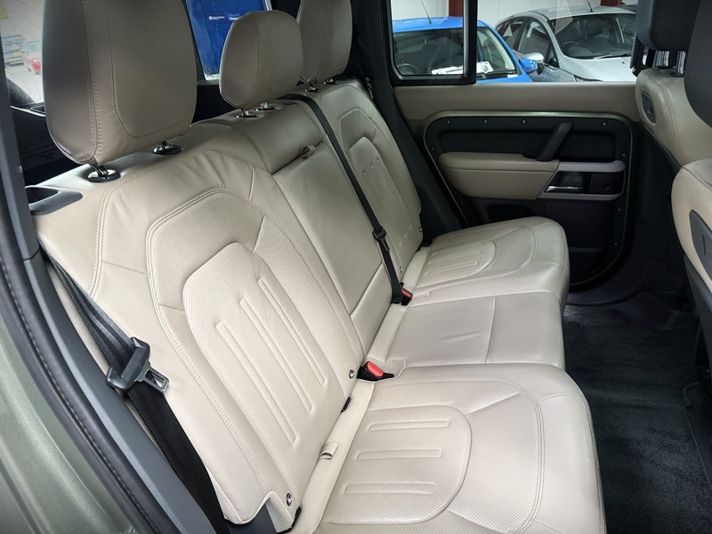 Used Land Rover Defender 2020 for sale - 76520875: Photo 12