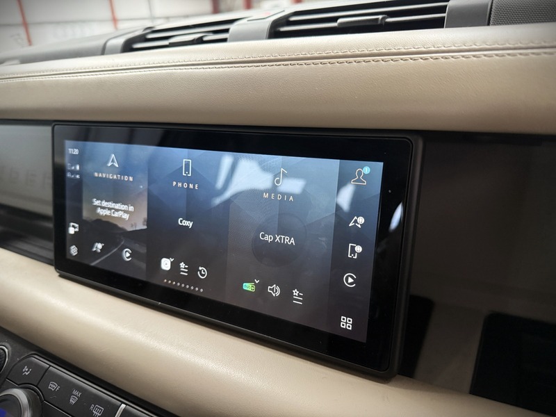 Used Land Rover Defender 2020 for sale - 76520875: Photo 8