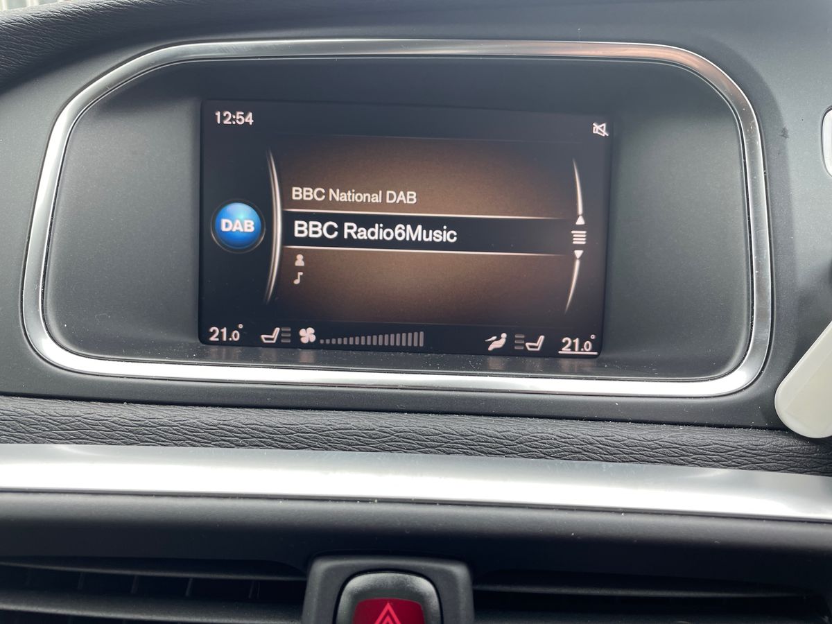 Used Volvo V40 2018 for sale - 77685813: Photo 25