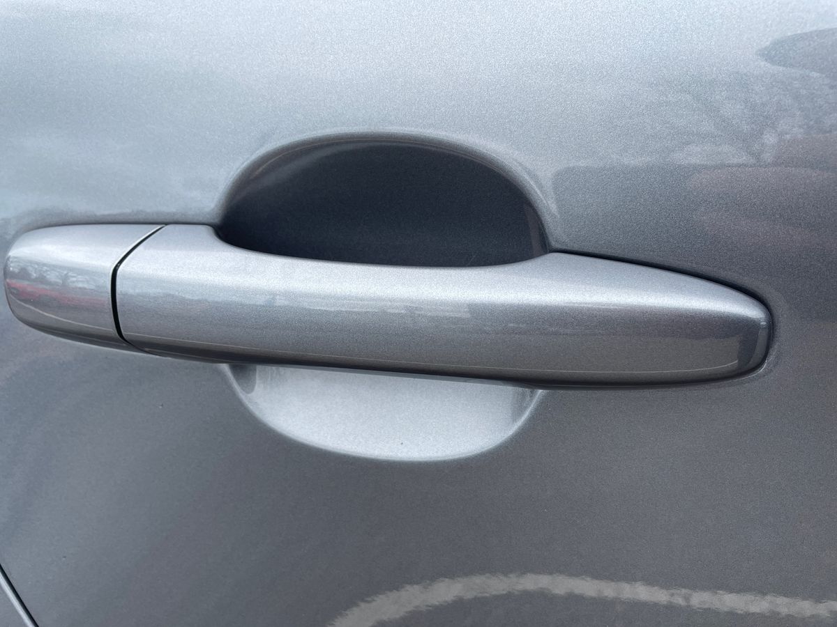 Used Volvo V40 2018 for sale - 77685813: Photo 30