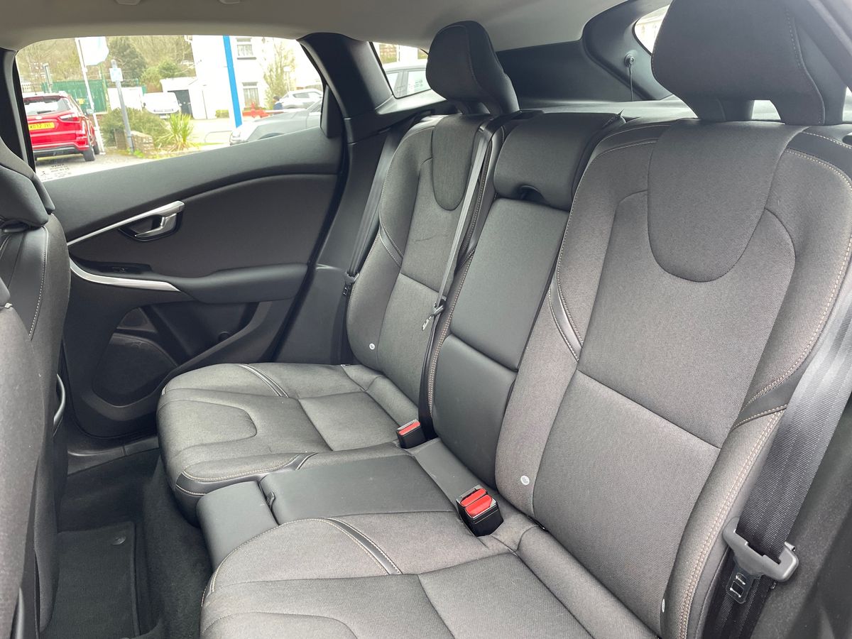 Used Volvo V40 2018 for sale - 77685813: Photo 35