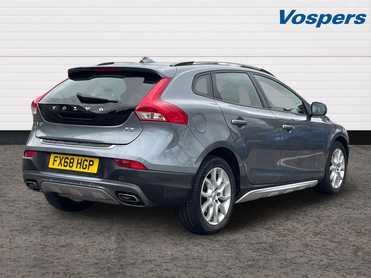 Used Volvo V40 2018 for sale - 77685813: Photo 9