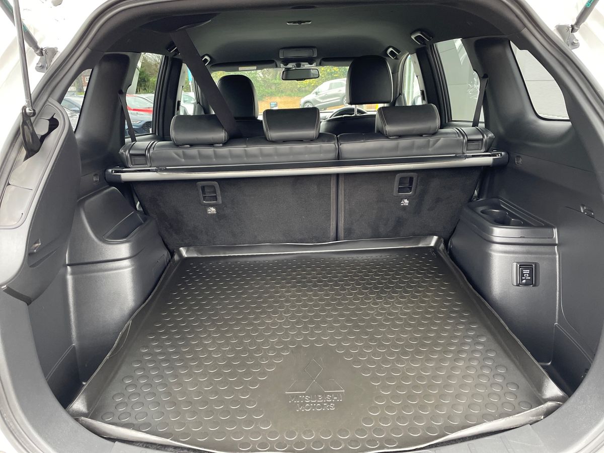 Used Mitsubishi Outlander 2018 for sale - 77492621: Photo 17