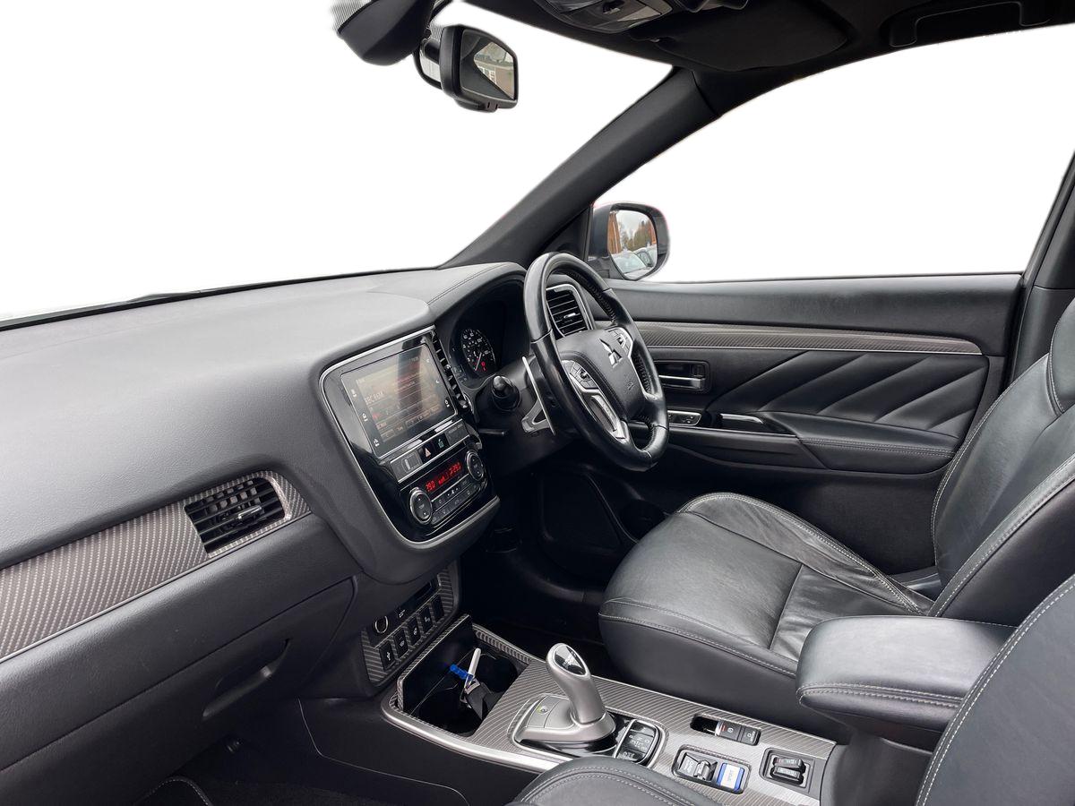 Used Mitsubishi Outlander 2018 for sale - 77492621: Photo 18