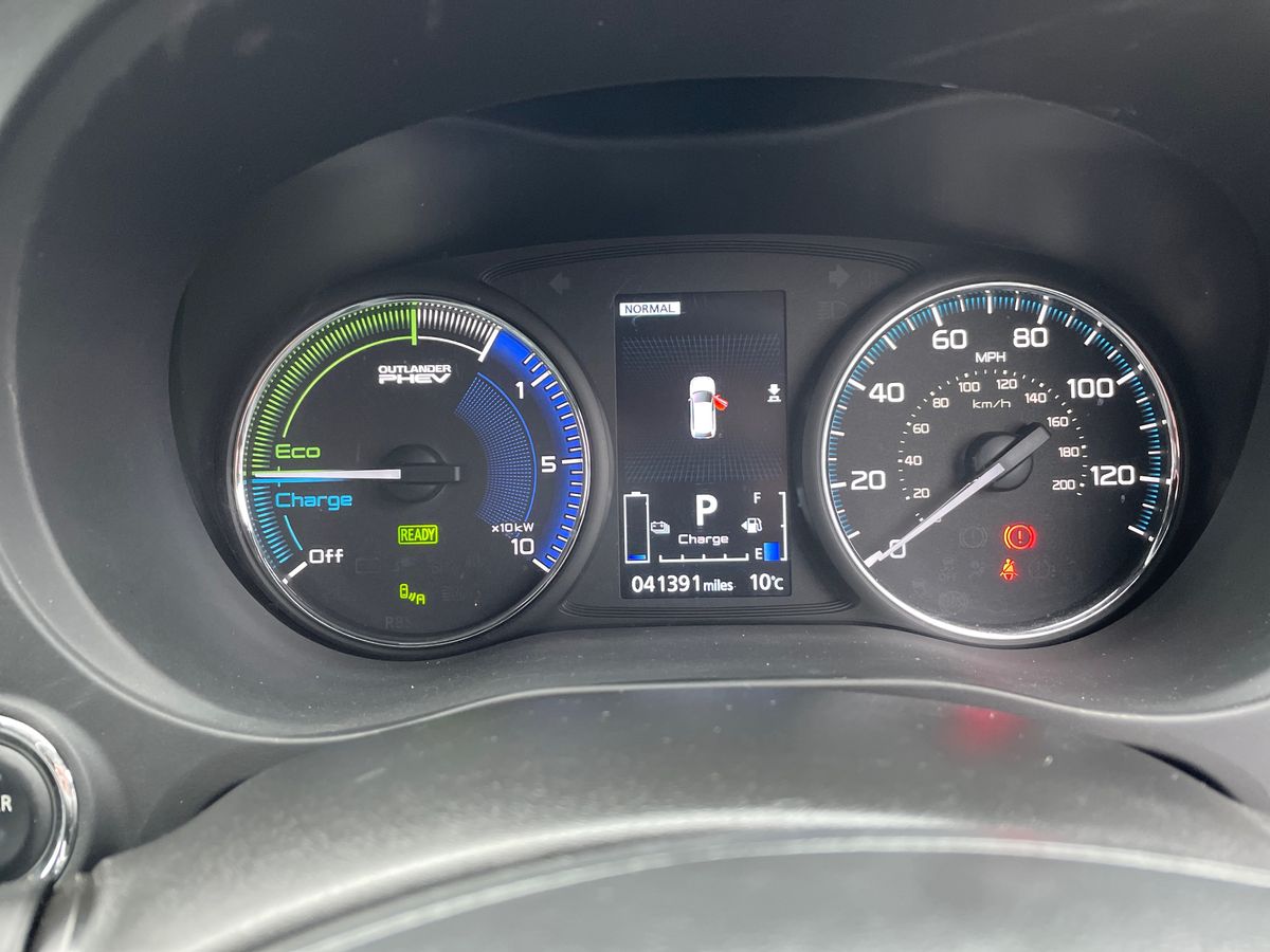 Used Mitsubishi Outlander 2018 for sale - 77492621: Photo 23