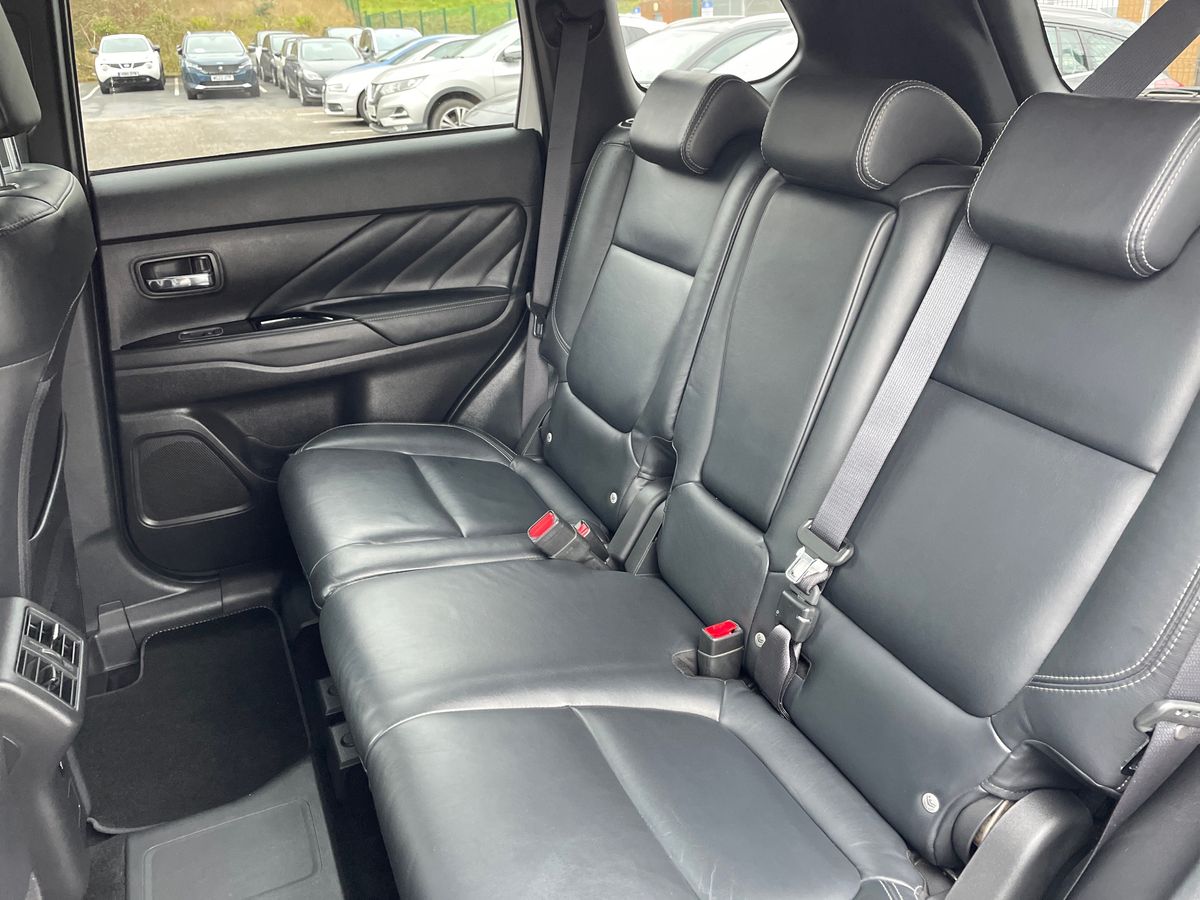 Used Mitsubishi Outlander 2018 for sale - 77492621: Photo 36