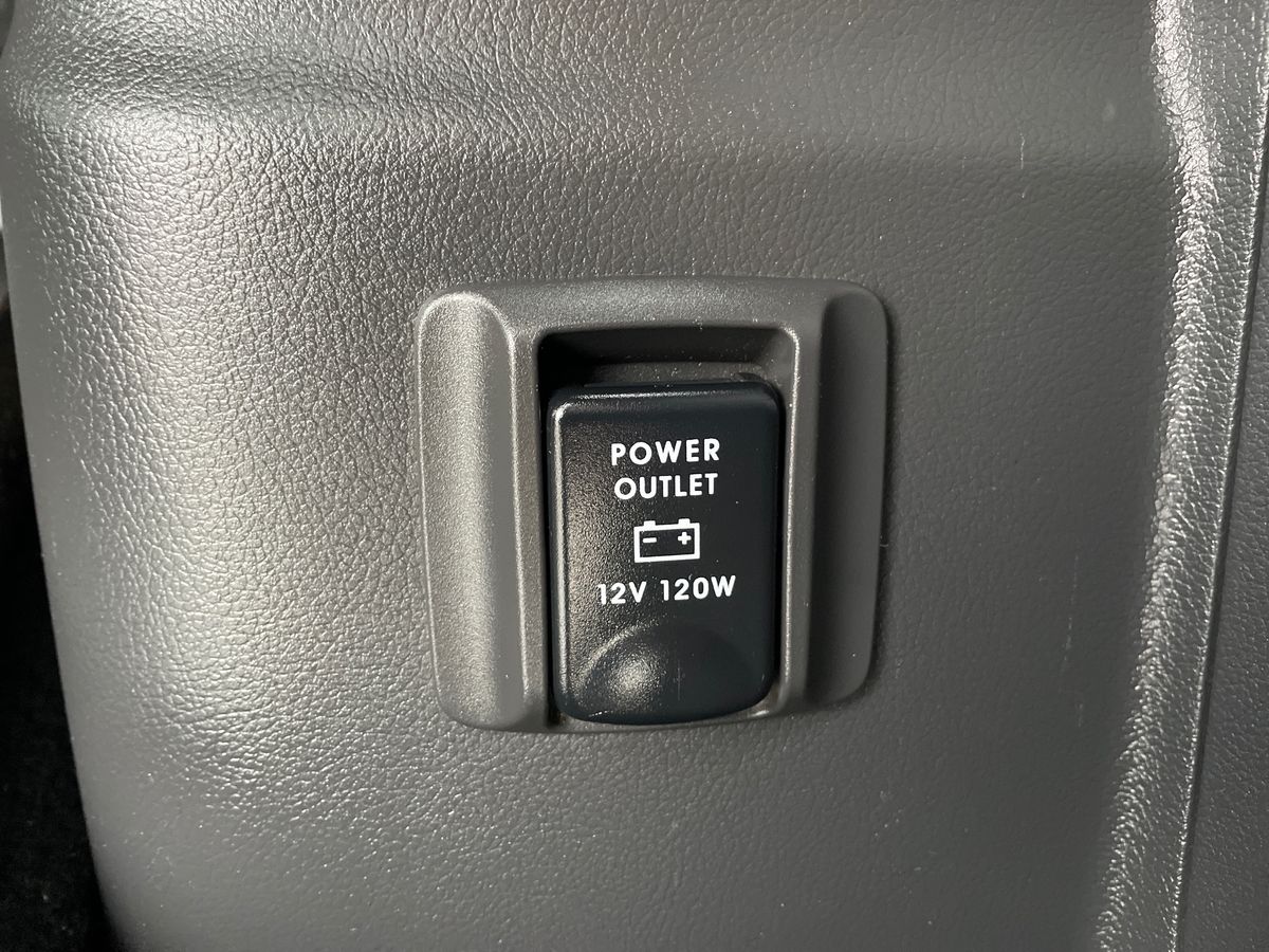 Used Mitsubishi Outlander 2018 for sale - 77492621: Photo 37