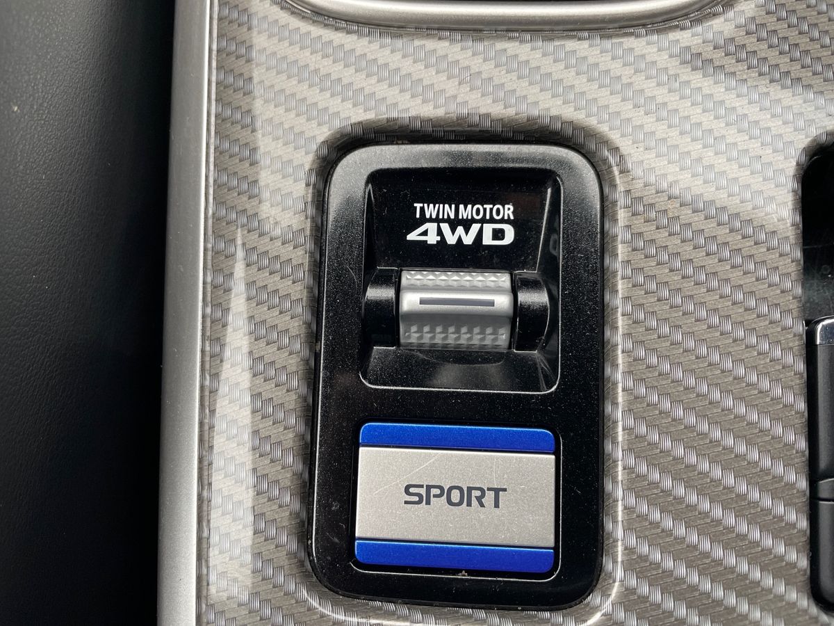 Used Mitsubishi Outlander 2018 for sale - 77492621: Photo 38