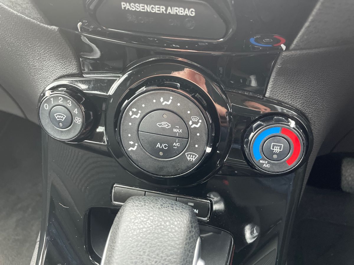 Used Ford Fiesta 2016 for sale - 77826430: Photo 26