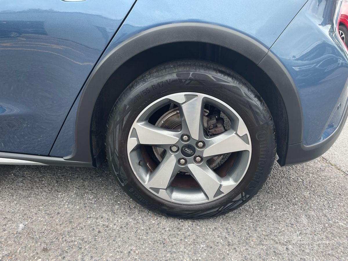 Used Ford Focus 2021 for sale - 76312017: Photo 14