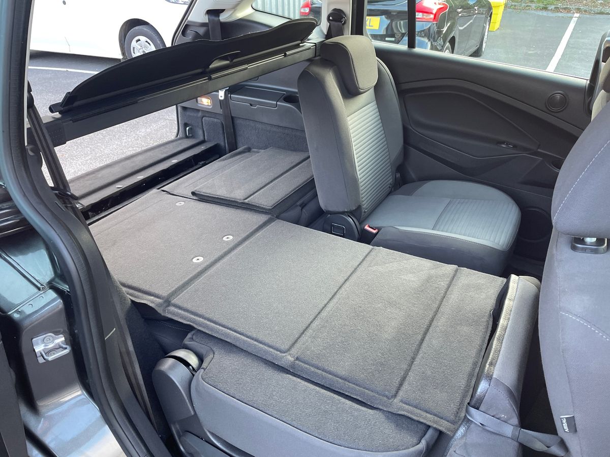 Used Ford Grand C-Max 2016 for sale - 76390113: Photo 40