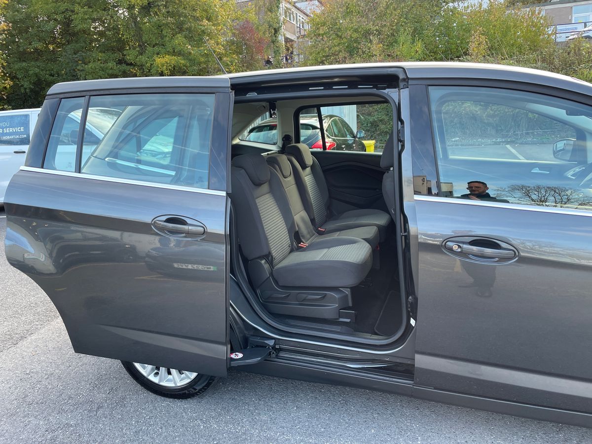 Used Ford Grand C-Max 2016 for sale - 76390113: Photo 43