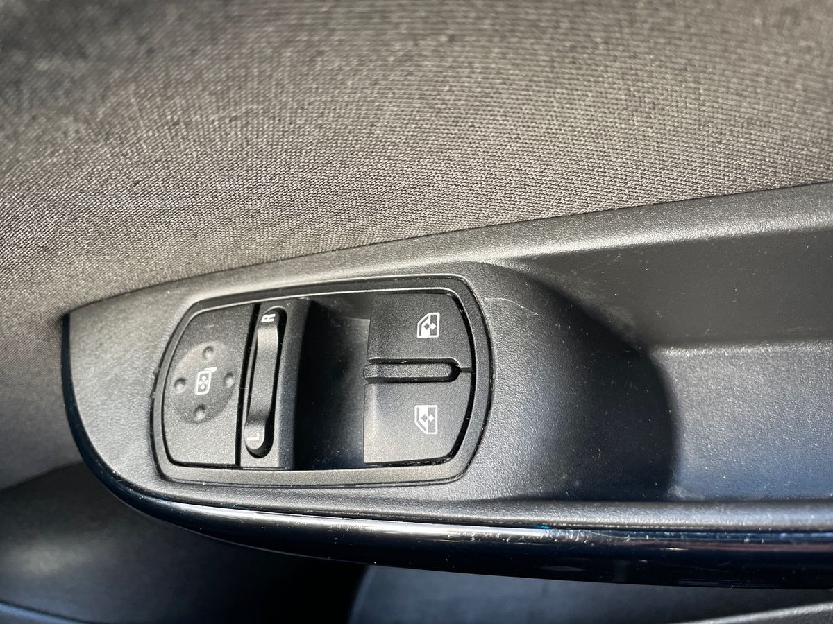 Used Vauxhall Corsa 2017 for sale - 76851141: Photo 24