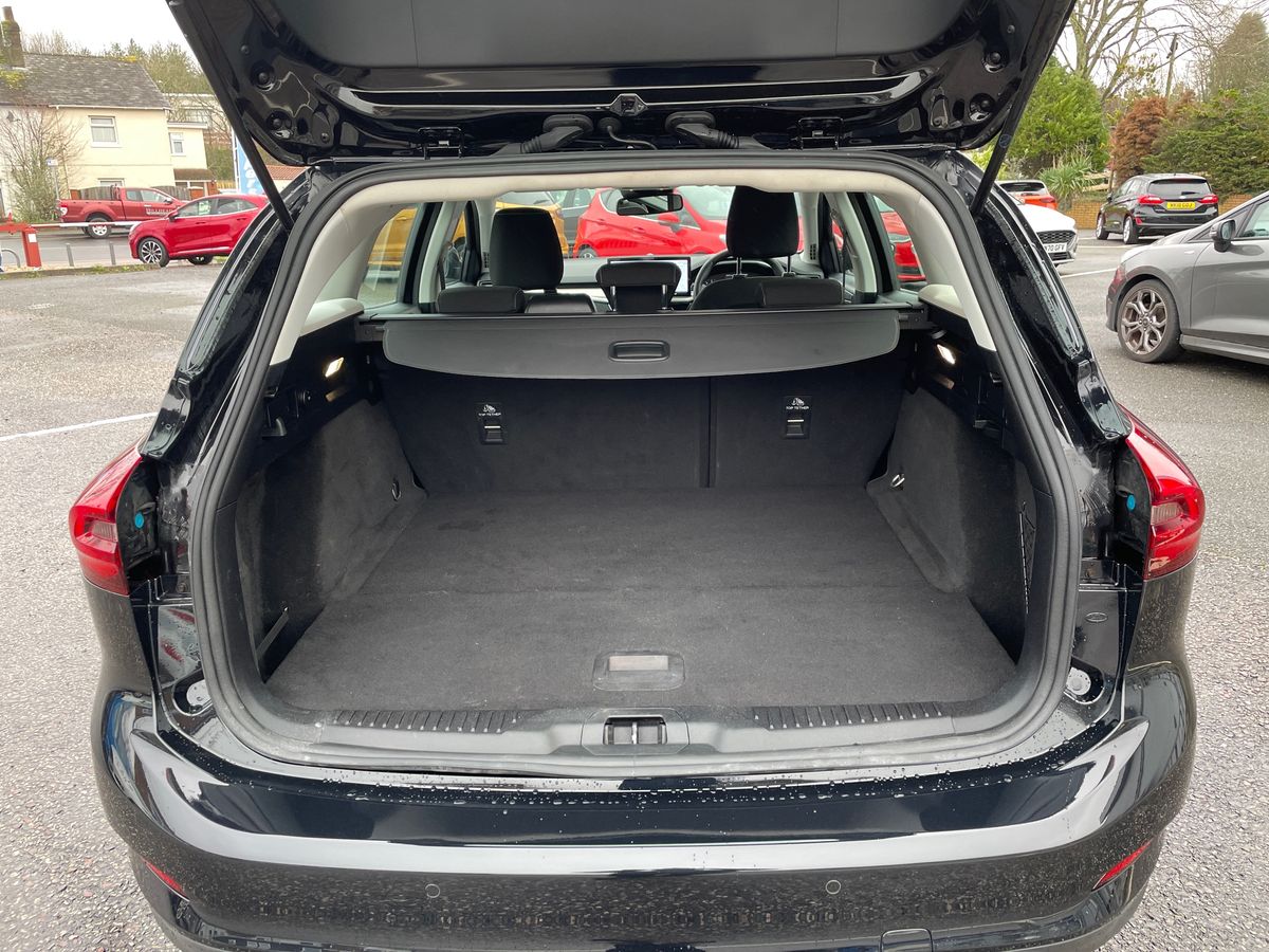 Used Ford Focus 2022 for sale - 77648046: Photo 17