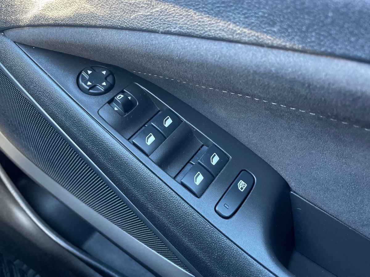 Used Vauxhall Crossland 2022 for sale - 76928021: Photo 24