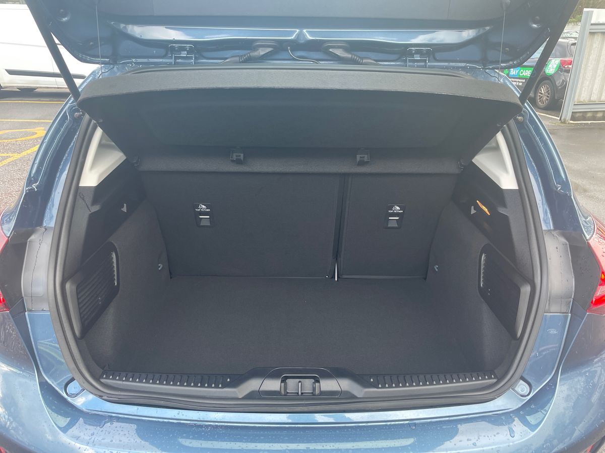 Used Ford Focus 2023 for sale - 77893904: Photo 17