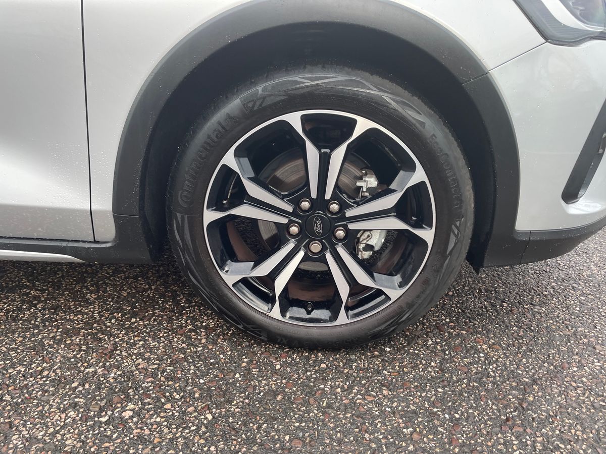 Used Ford Focus 2023 for sale - 76479775: Photo 11