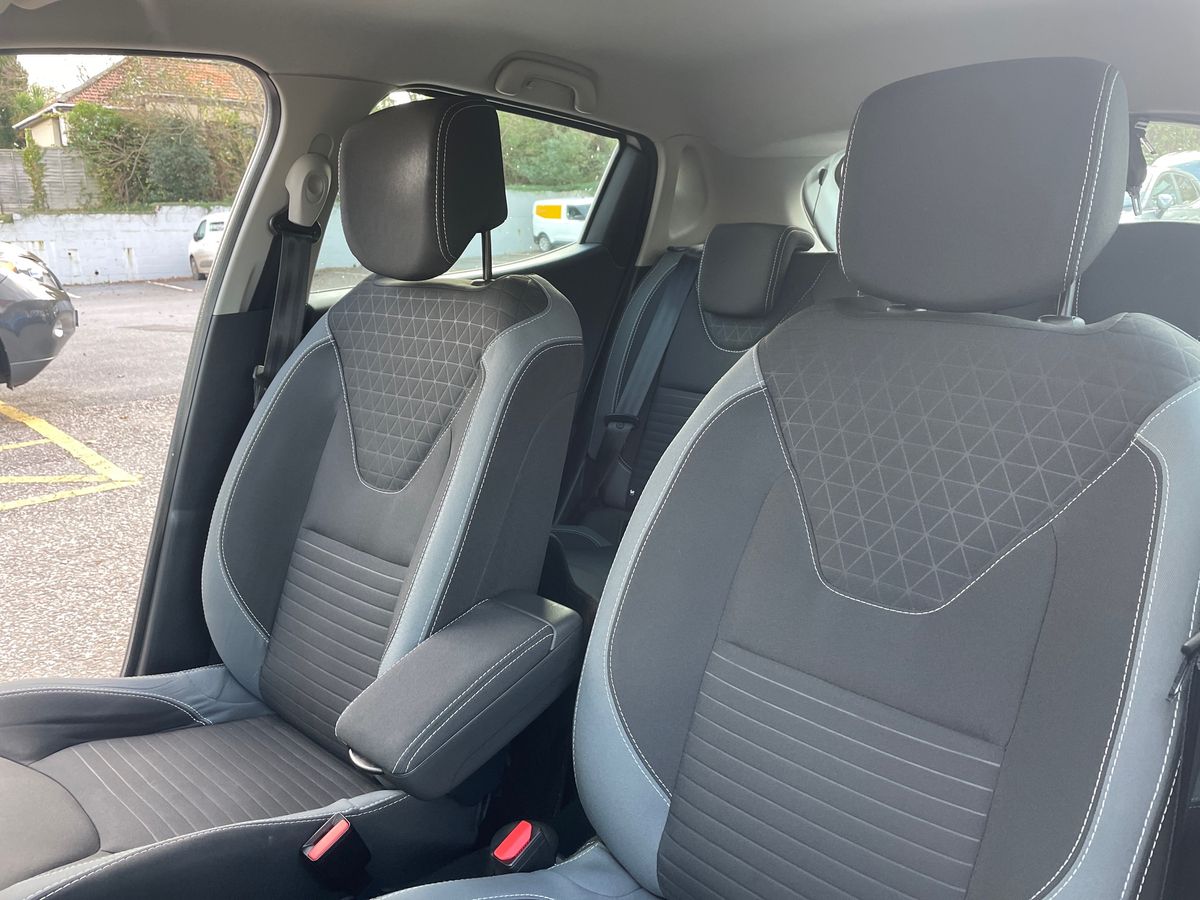 Used Renault Clio 2016 for sale - 77050893: Photo 37