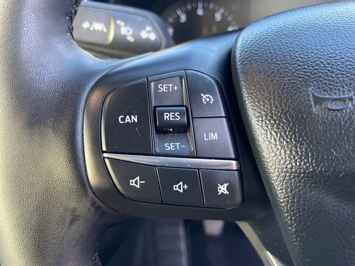 Used Ford Focus 2023 for sale - 77810190: Photo 37