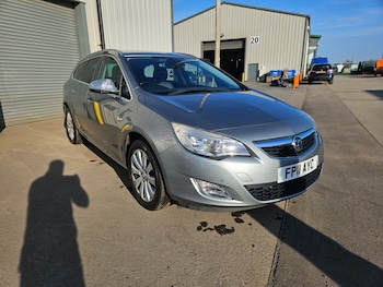 Vauxhall - Astra