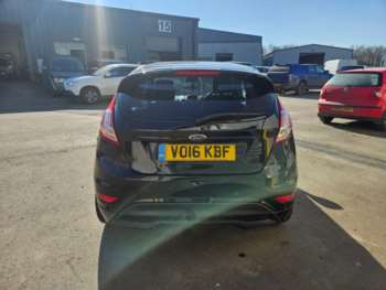 Used Ford Fiesta 2016 for sale - 74062220: Photo