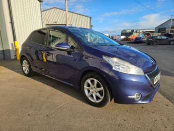 Used Peugeot 208 2013 for sale - 73989097: Photo