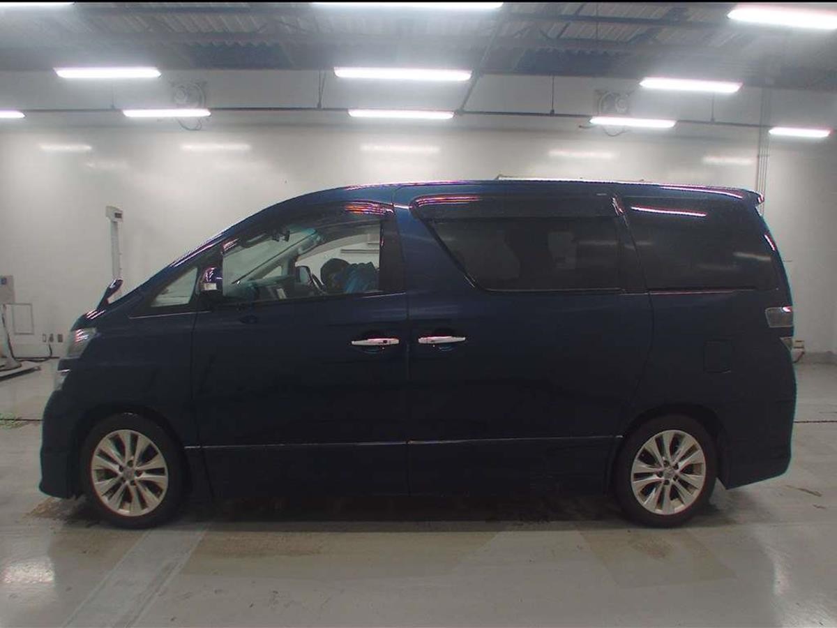Used Toyota Vellfire for sale - 76638009: Photo 4